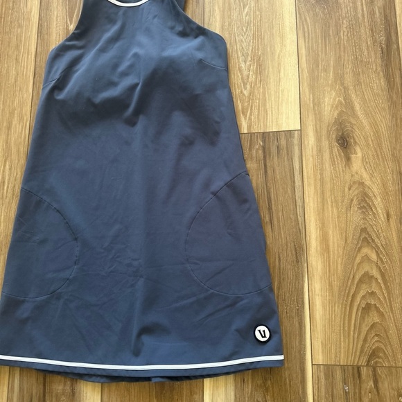 Vuori women’s volley Dress size medium - Picture 5 of 8